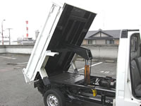 Subaru Samber Dump Mini Truck : Rear dump bed